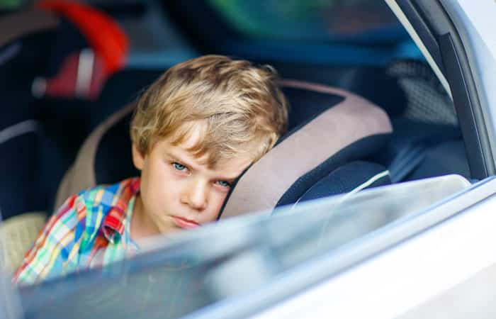 Niños que se marean en el coche, qué hacer y cómo evitarlo