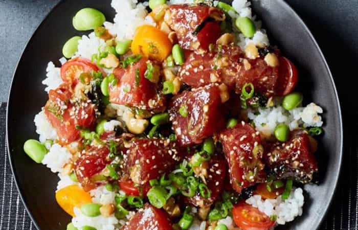 Poke bowl al estilo hawaiano Fuente: allrecipes