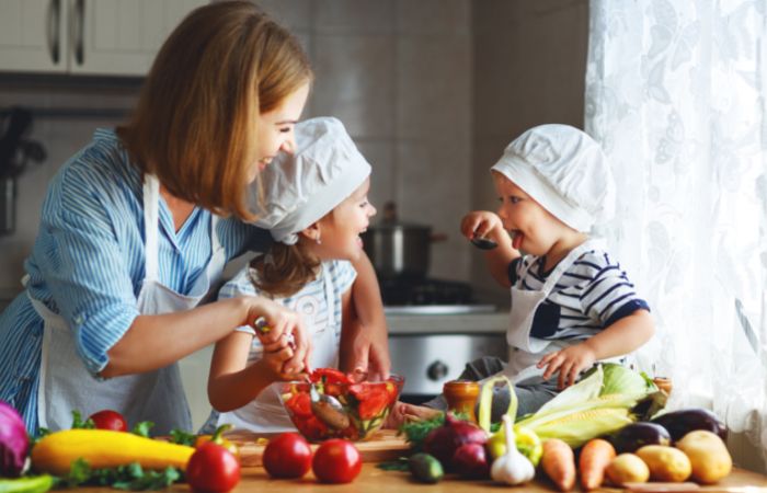 Arte culinario en familia: participiar en la cocina desde pequeños