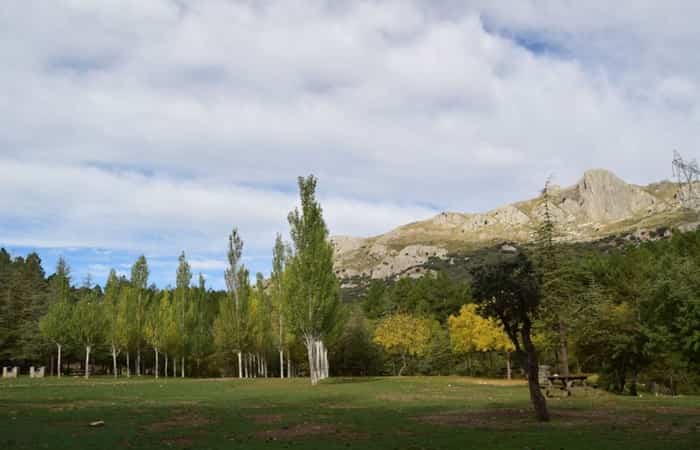 Área Florencia, Granada, otro de los mejores sitios de España para acampar