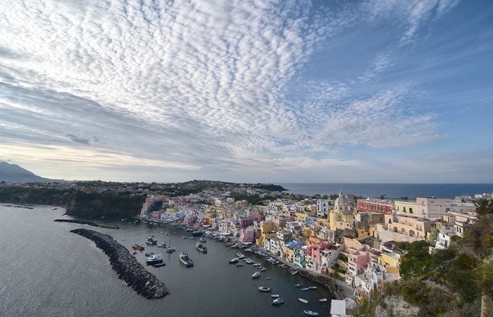 Destinos para 2024: Isla Procida, Nápoles