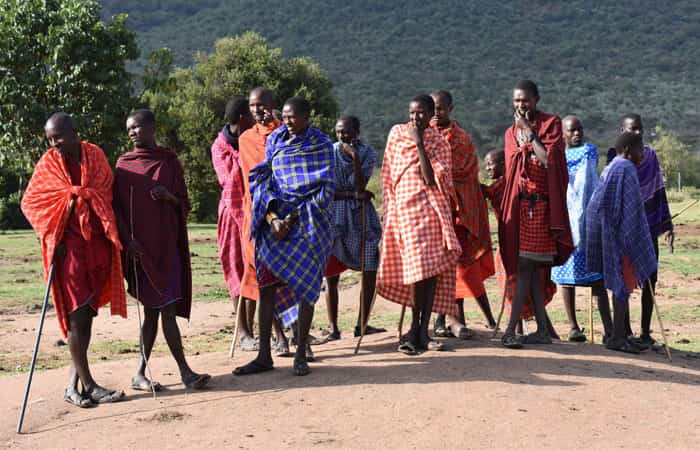 Kenia con niños: grupo de masáis