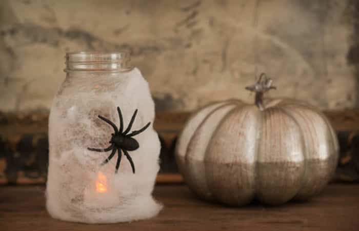 portavelas de Halloween con araña