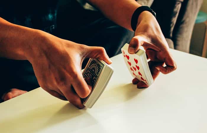 8 Razones por las que los solitarios de cartas son beneficiosos para el cerebro