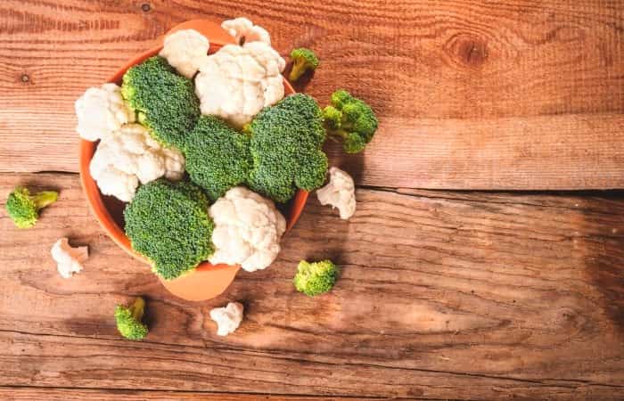 Alimentos nutritivos: brócoli y coliflor
