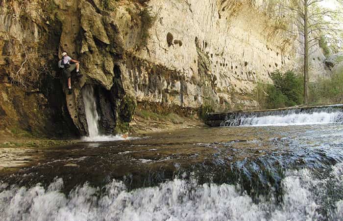 Nacimiento del río Pitarque, en Teruel