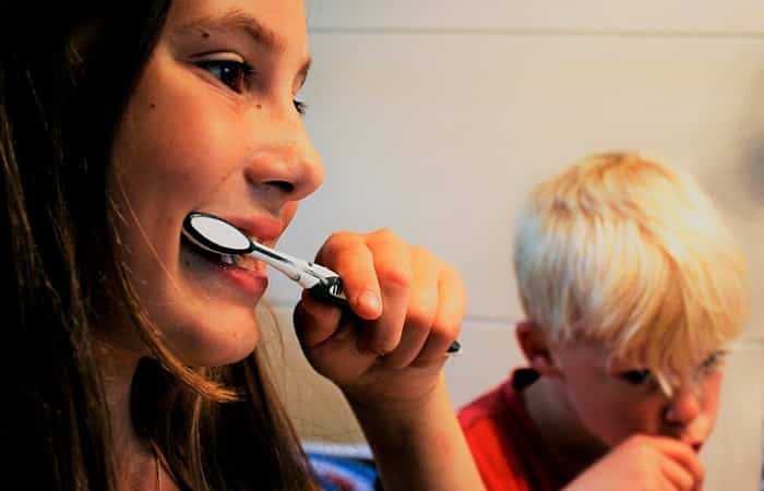 higiene bucodental en los niños: pasta de dientes FluorKin
