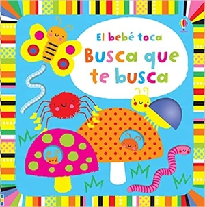 el bebé toca