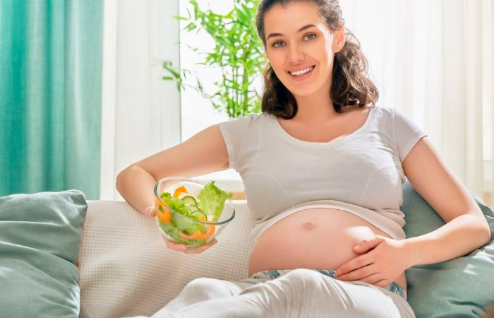 Evitar la mala alimentación durante el embarazo