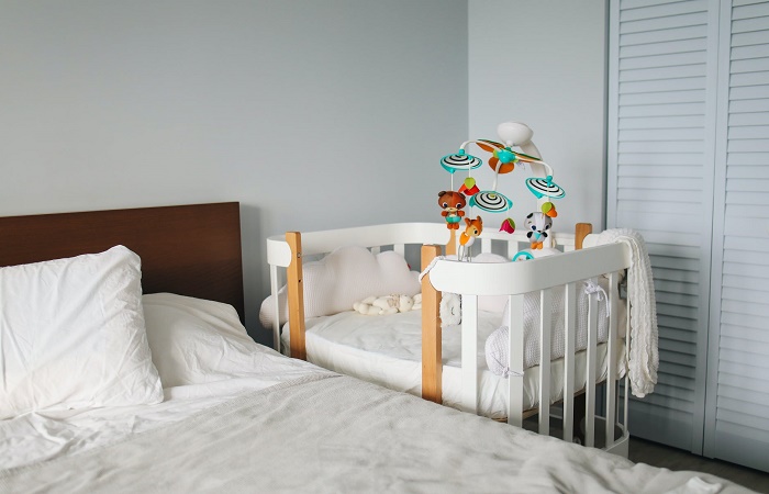 Cuna colecho. Consejos sobre dónde deben dormir los bebés