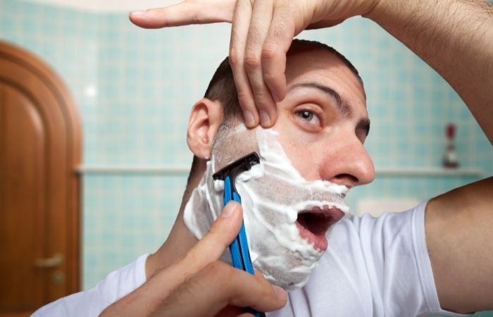 Mitos sobre el primer afeitado