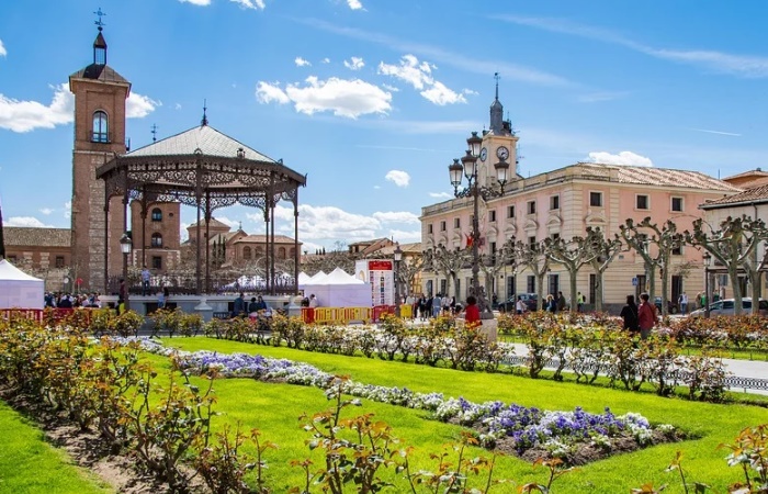 Plaza de Cervantes, Alcalá de Henares. Ciudades y barrios de España patrimonio de la humanidad