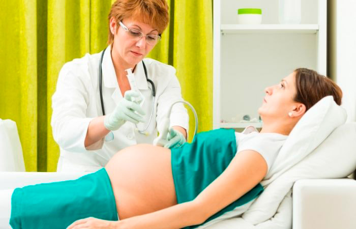 aborto espontáneo. amniocentesis, prueba