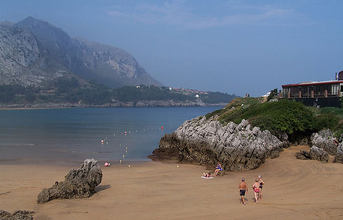Playa de Arenillas en Islares, Cantabria