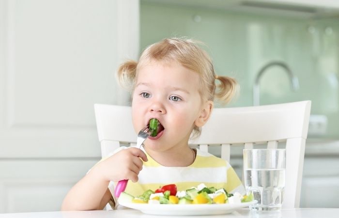 Comer frutas y verduras  desde la primera infancia