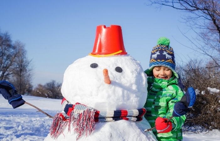 Trucos para hacer un muñeco de nieve perfecto con los niños