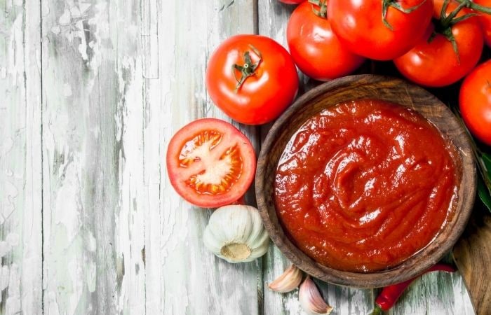 Fortalecer los huesos: tomate