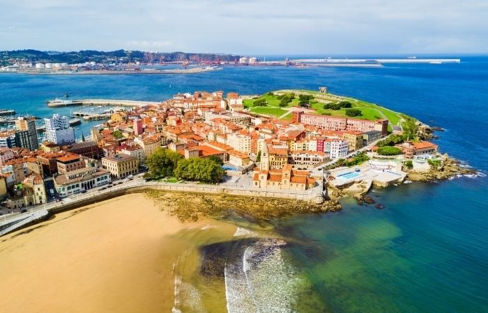 Ciudades más antiguas de cada provincia: Gijón