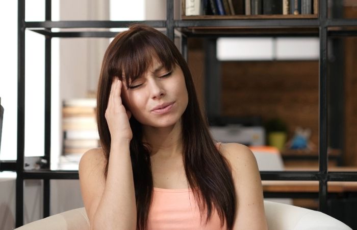 trastorno disfórico premenstrual: el dolor de cabeza es uno de los síntomas
