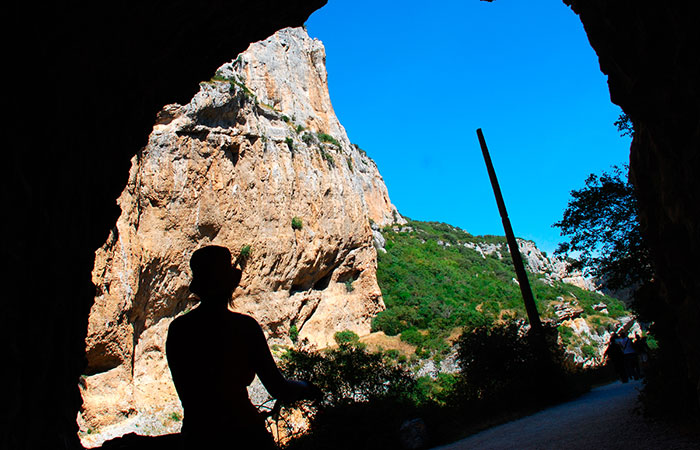 Túnel de la Vía Verde del Irati en Lumbier, Navarra