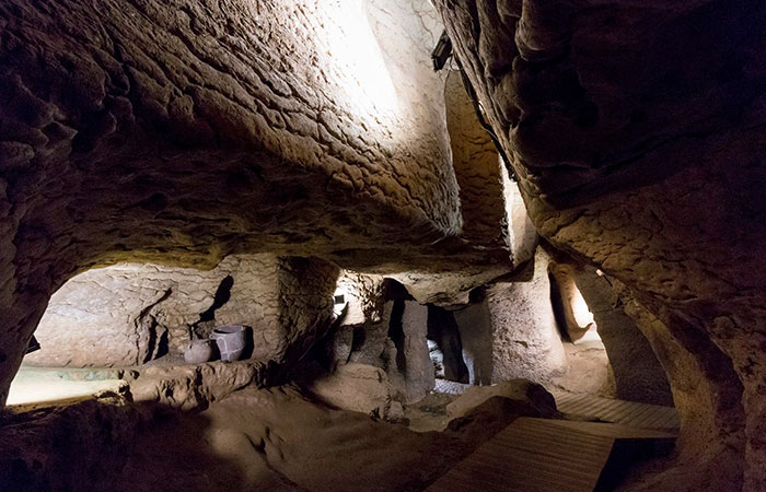 Cuevas prehistóricas de Toll, en Moià