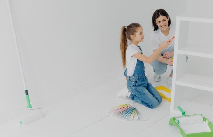 tareas de pintura en las que los niños pueden colaborar