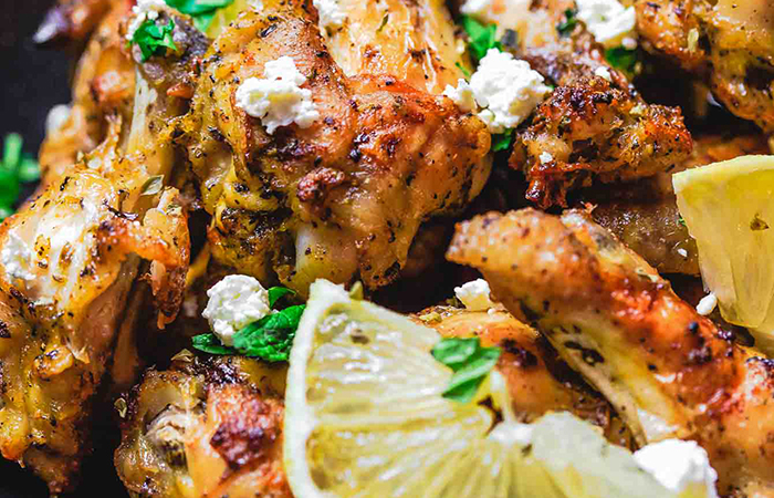 alitas de pollo a la griega