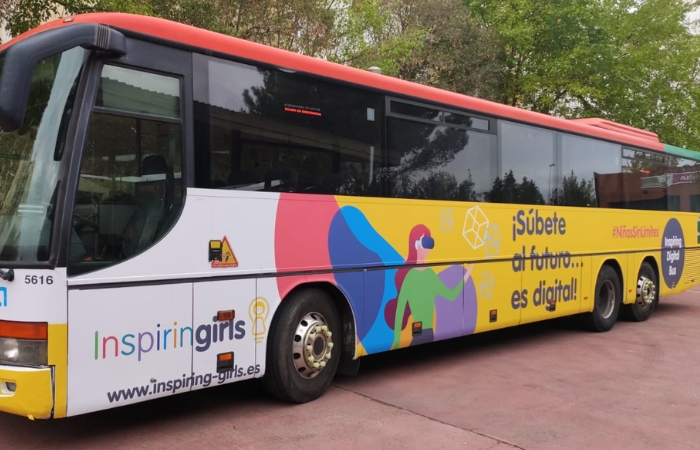 Inspiring Girls desarrollará en la provincia de Cádiz la II edición de su 'Bus Digital'
