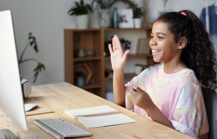 Aprender inglés online: la mejor metodología para los niños