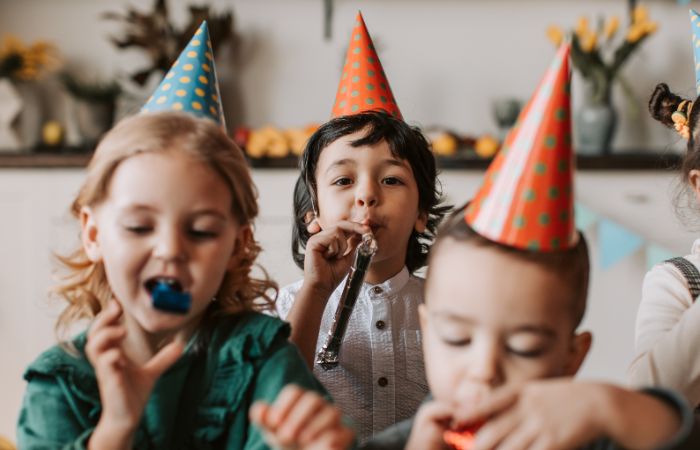 Cumpleaños inclusivos: cómo evitar que algunos niños se sientan marginados de las celebraciones