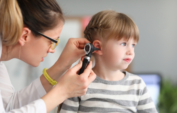 Salud auditiva infantil: consejos profesionales para cuidar los oídos de los niños