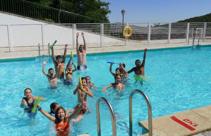 Escuelab: en la piscina